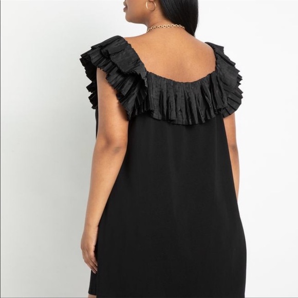 ELOQUII flutter sleeve dress - Picture 2 of 3